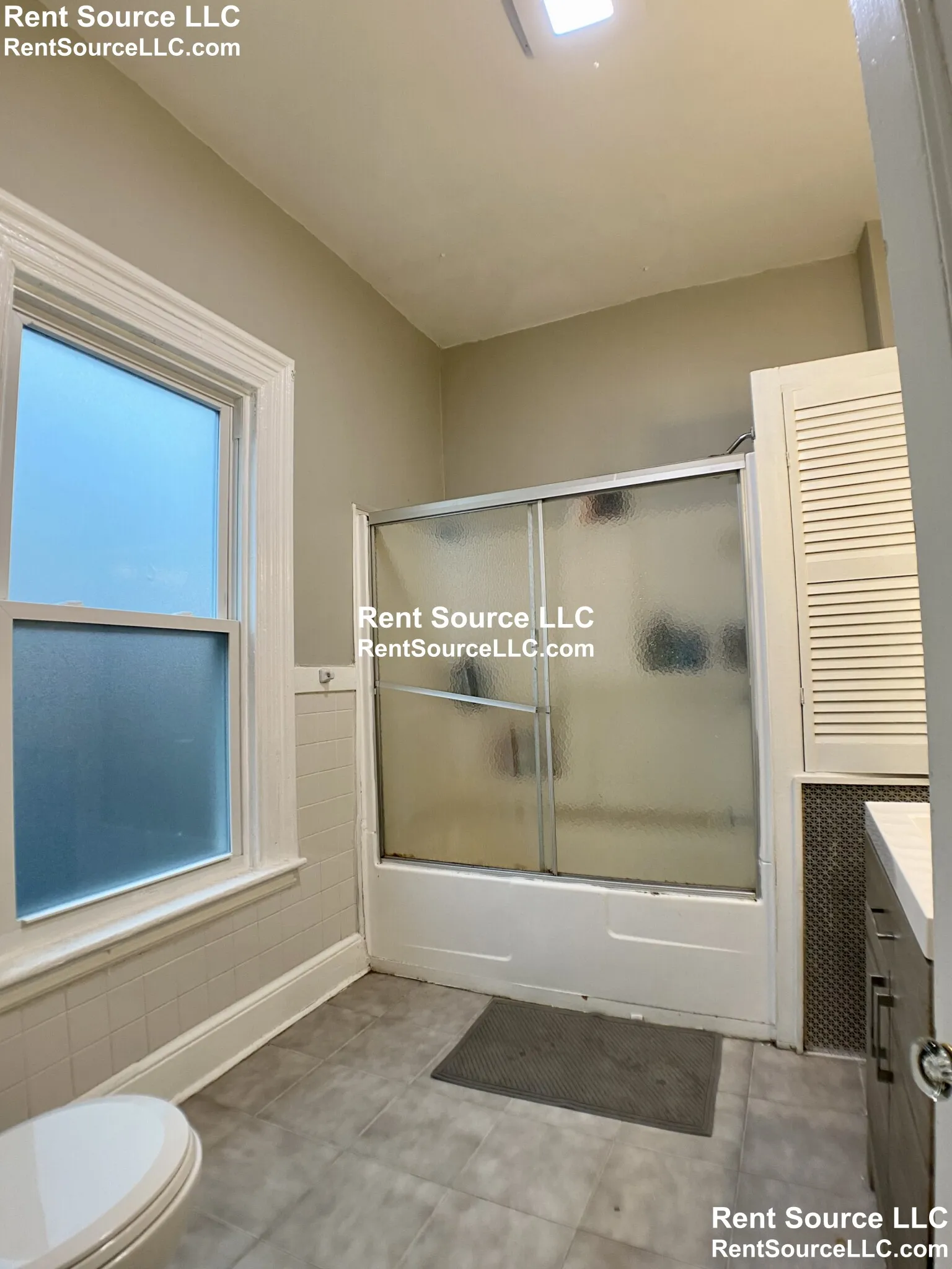 3 bed, 1.5 bath apartment for rent at 270 Highland Ave Unit 1, Powder House Square — photo 12 of 16
