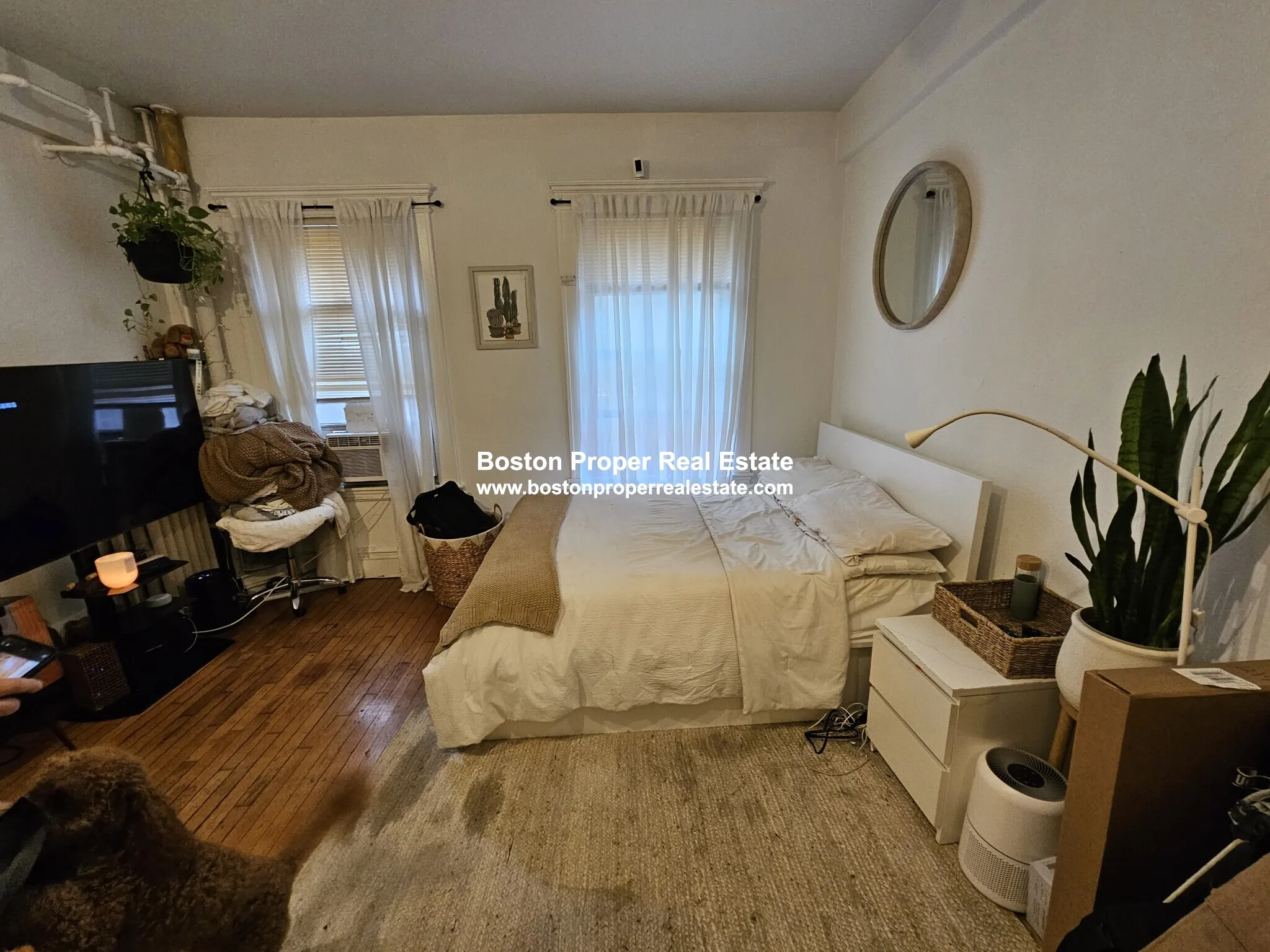 Studio bed, 1 bath apartment for rent at 270 Huntington Ave Unit 2, Fenway