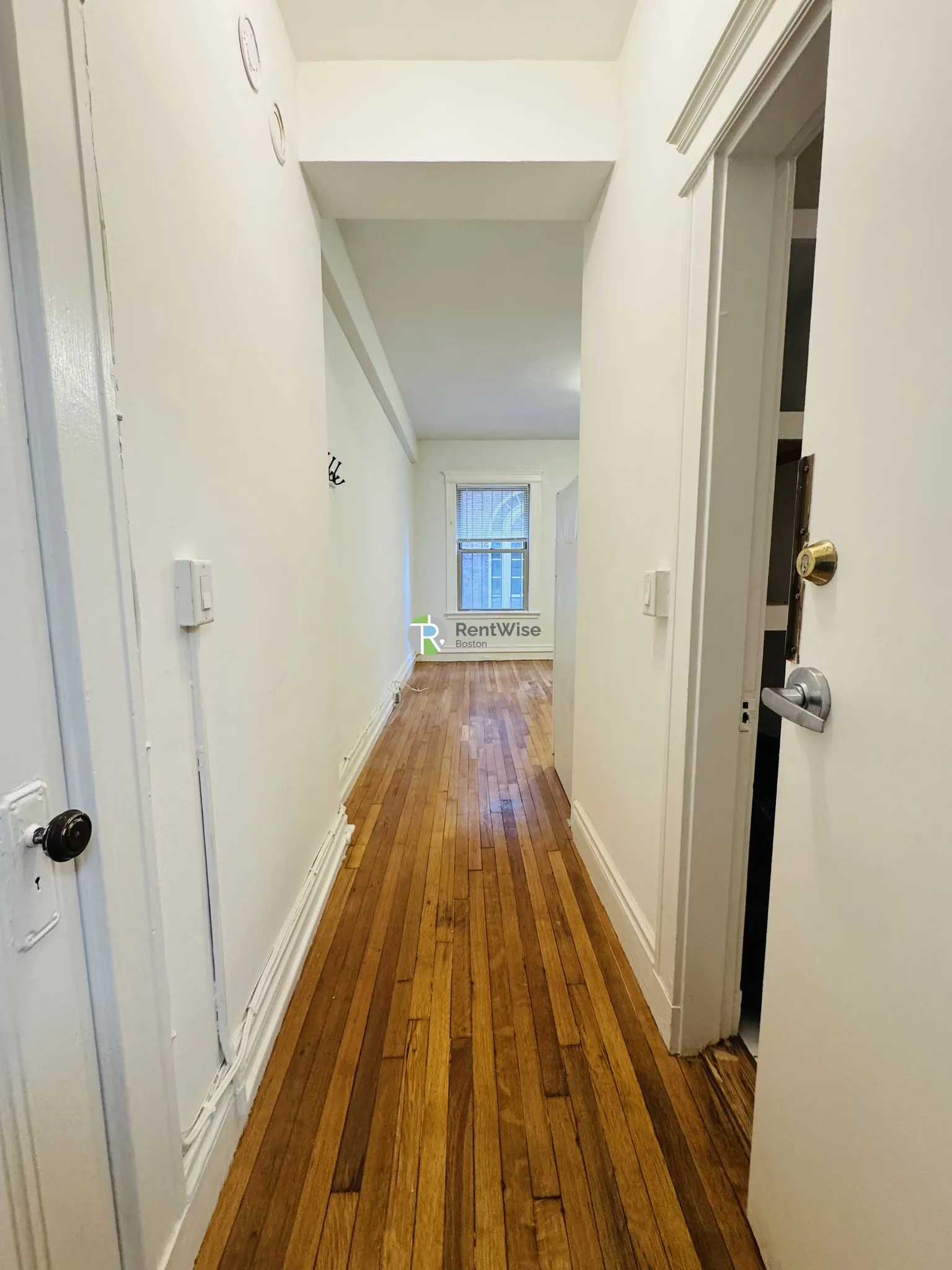 Studio bed, 1 bath apartment for rent at 270 Huntington Ave Unit 215, Fenway — photo 4 of 25