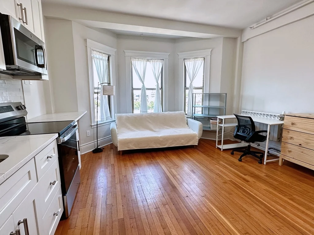 Studio bed, 1 bath apartment for rent at 270 Huntington Ave Unit 706, Fenway — photo 3 of 8