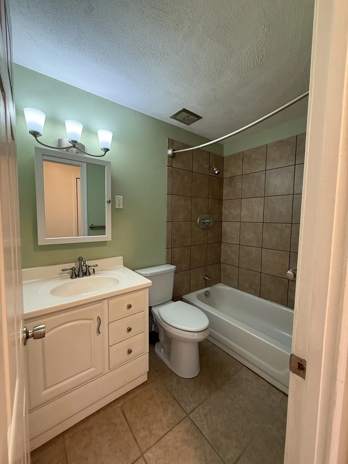 1 bed, 1 bath apartment for rent at 270 Main St Unit 26, North Reading — photo 17 of 24