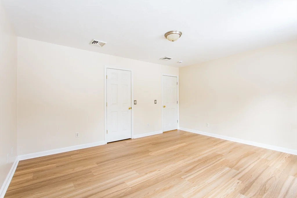 3 bed, 2 bath apartment for rent at 270 New Braintree Rd, West Brookfield — photo 22 of 33