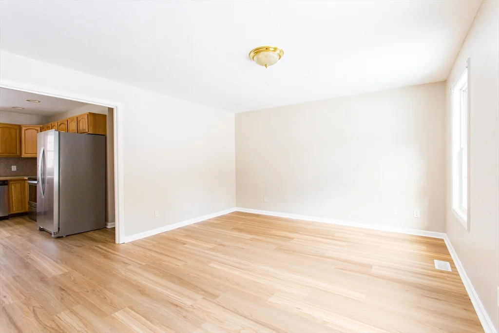 3 bed, 2 bath apartment for rent at 270 New Braintree Rd, West Brookfield — photo 17 of 33