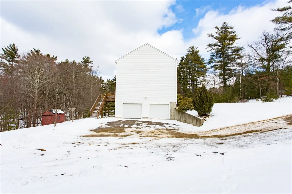3 bed, 2 bath apartment for rent at 270 New Braintree Rd, West Brookfield — photo 4 of 33
