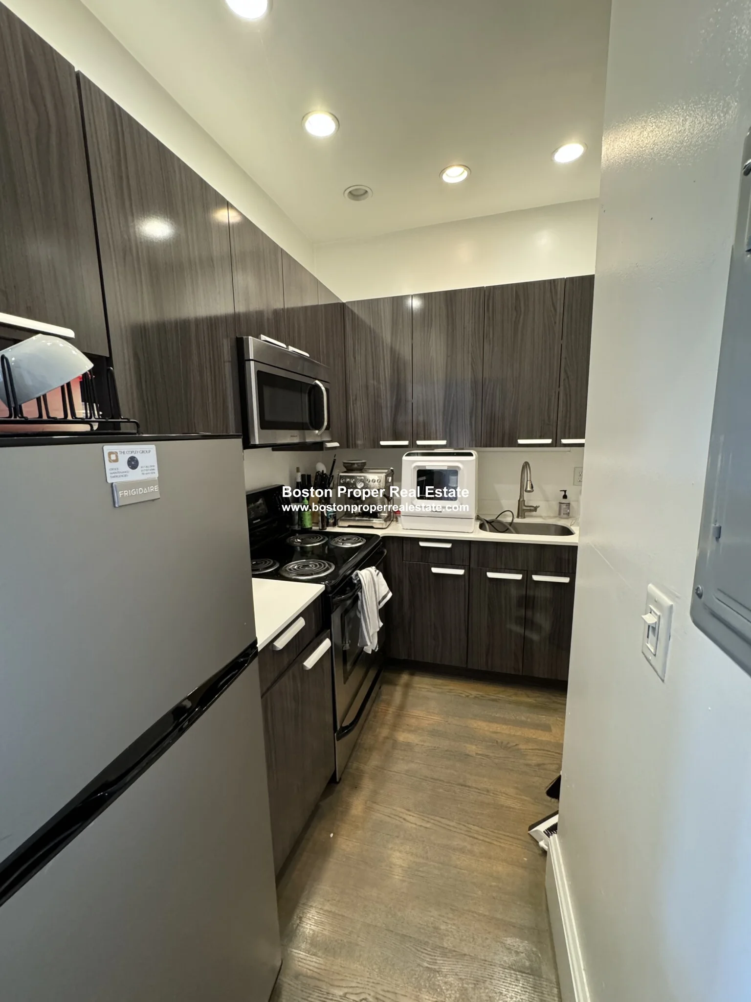 1 bed, 1 bath apartment for rent at 270 Newbury St Unit 11, Back Bay — photo 4 of 11