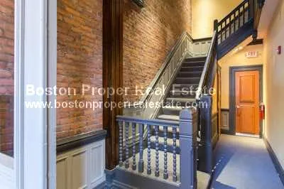 1 bed, 1 bath apartment for rent at 270 Newbury St Unit 11, Back Bay — photo 10 of 11