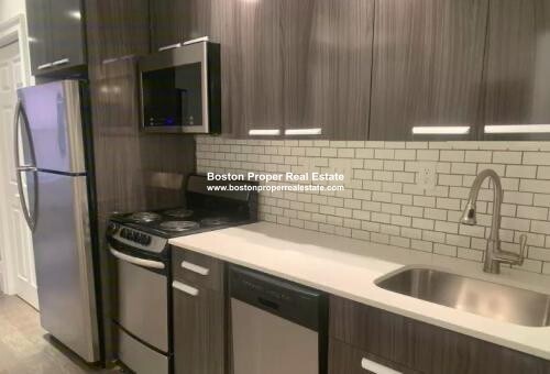 Studio bed, 1 bath apartment for rent at 270 Newbury St Unit 6a, Back Bay — photo 3 of 9