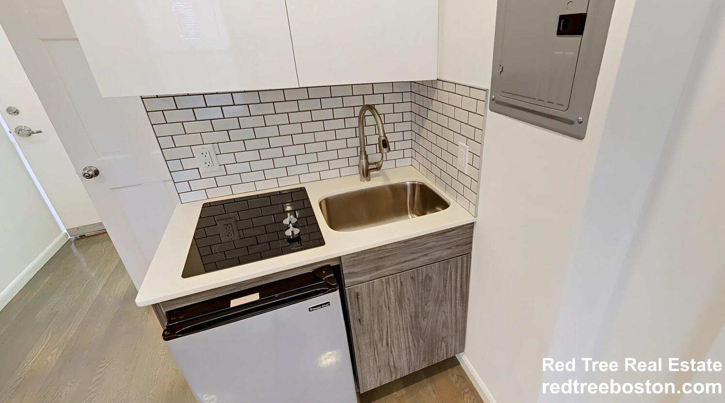 Studio bed, 1 bath apartment for rent at 270 Newbury St Unit 9, Back Bay — photo 2 of 6