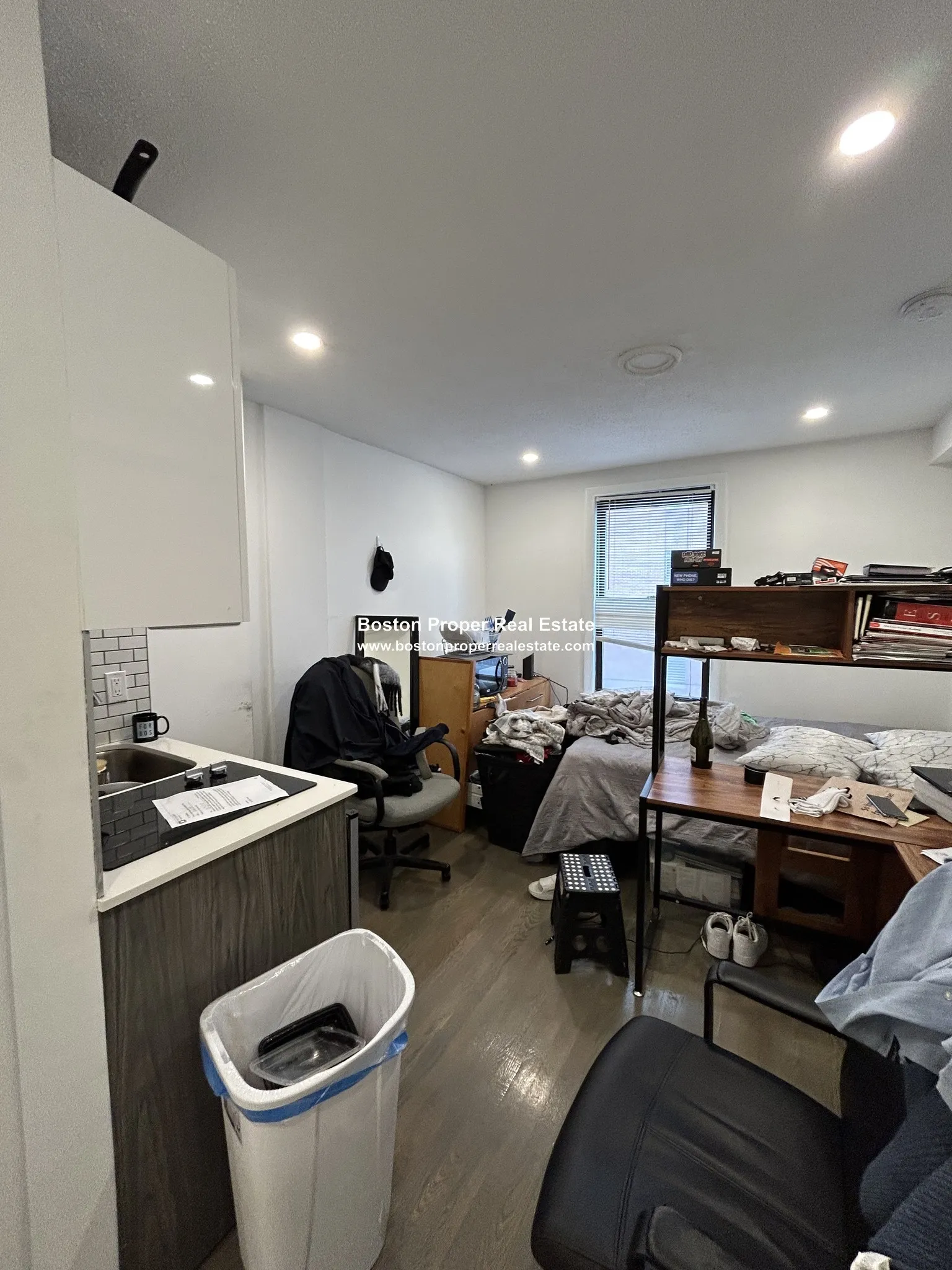 Studio bed, 1 bath apartment for rent at 270 Newbury St Unit 9, Back Bay — photo 10 of 13