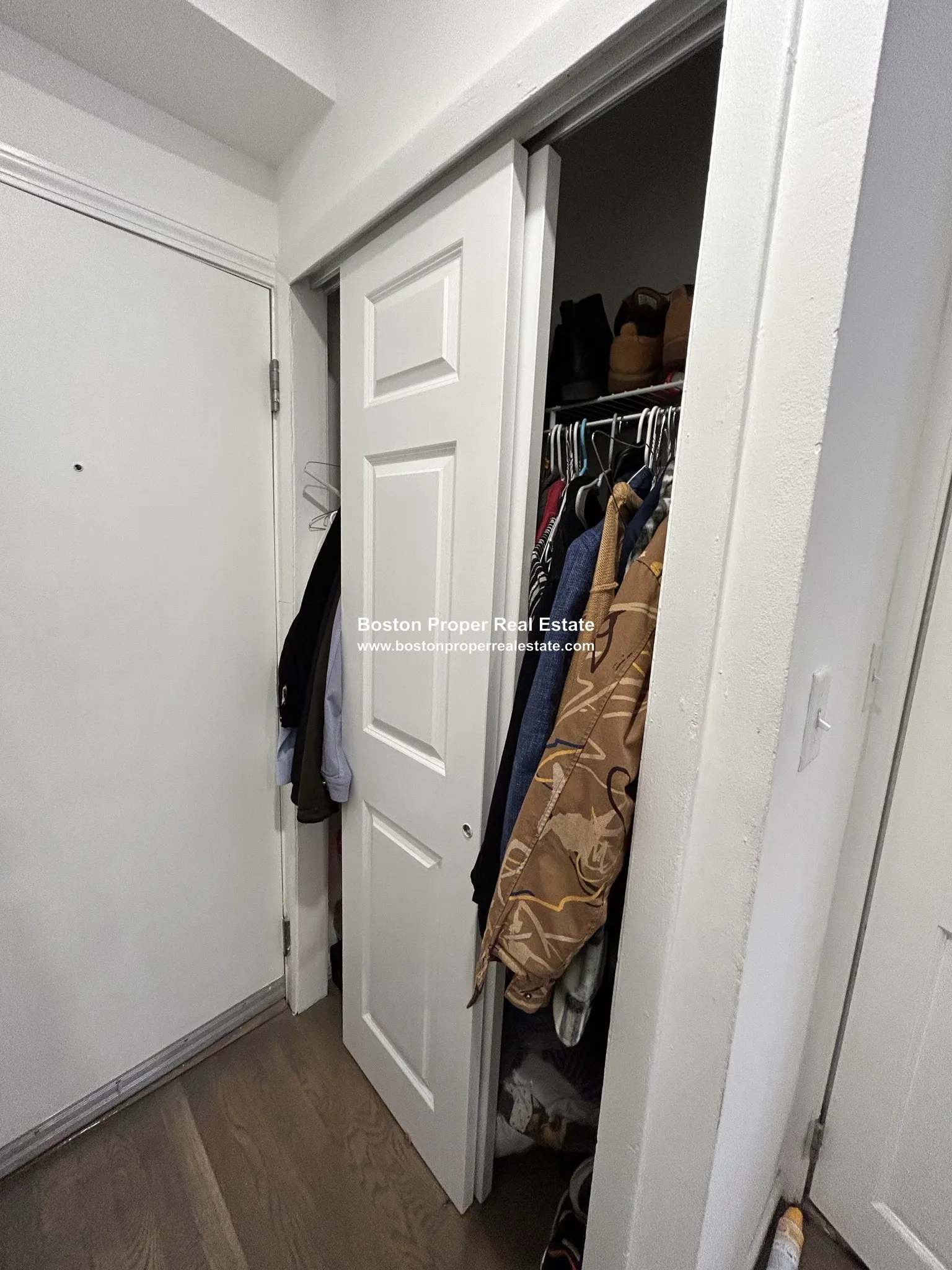 Studio bed, 1 bath apartment for rent at 270 Newbury St Unit 9, Back Bay — photo 7 of 13