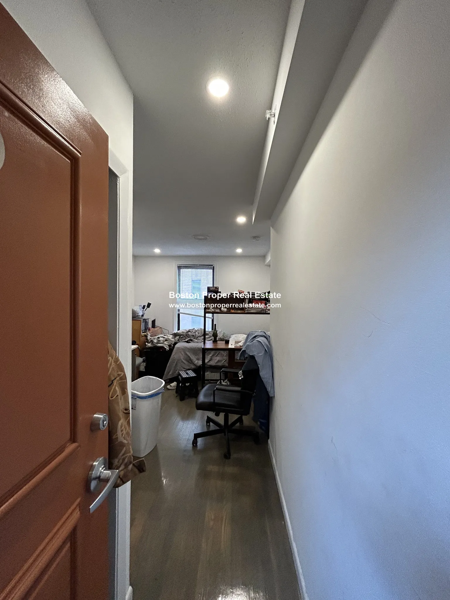 Studio bed, 1 bath apartment for rent at 270 Newbury St Unit 9, Back Bay — photo 8 of 13
