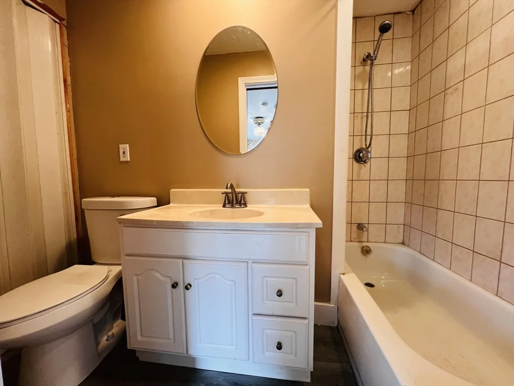 2 bed, 1 bath apartment for rent at 270 Ocean Ave Unit 8 -YEARLY-, Hyannis — photo 15 of 25