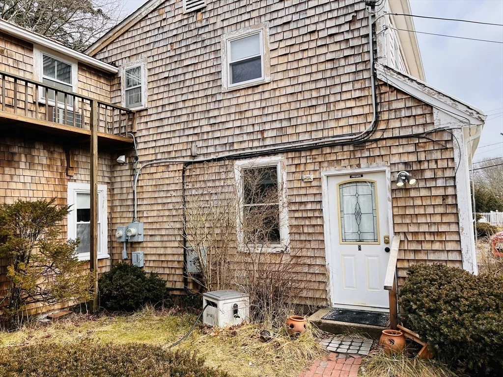 2 bed, 1 bath apartment for rent at 270 Ocean Ave Unit 8 -YEARLY-, Hyannis — photo 18 of 25