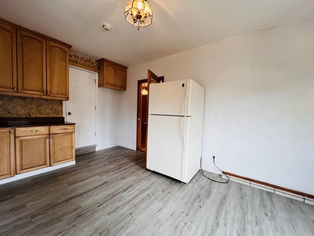 2 bed, 1 bath apartment for rent at 270 Ocean Ave Unit 8 -YEARLY-, Hyannis — photo 9 of 25