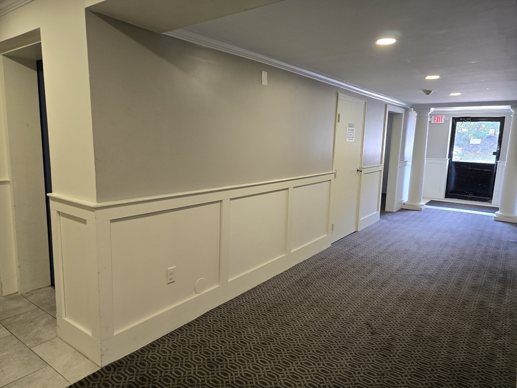 2 bed, 1 bath apartment for rent at 270 Quarry St Unit 41, Quincy — photo 4 of 22
