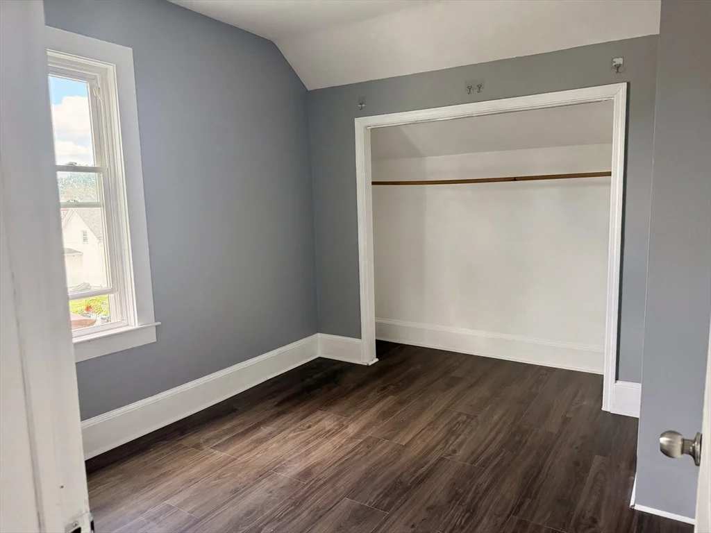 4 bed, 1 bath apartment for rent at 270 Stetson St Unit 3, Fall River — photo 5 of 9