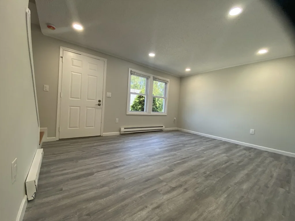 2 bed, 1 bath apartment for rent at 270 Sunderland Unit 11, Worcester — photo 3 of 40
