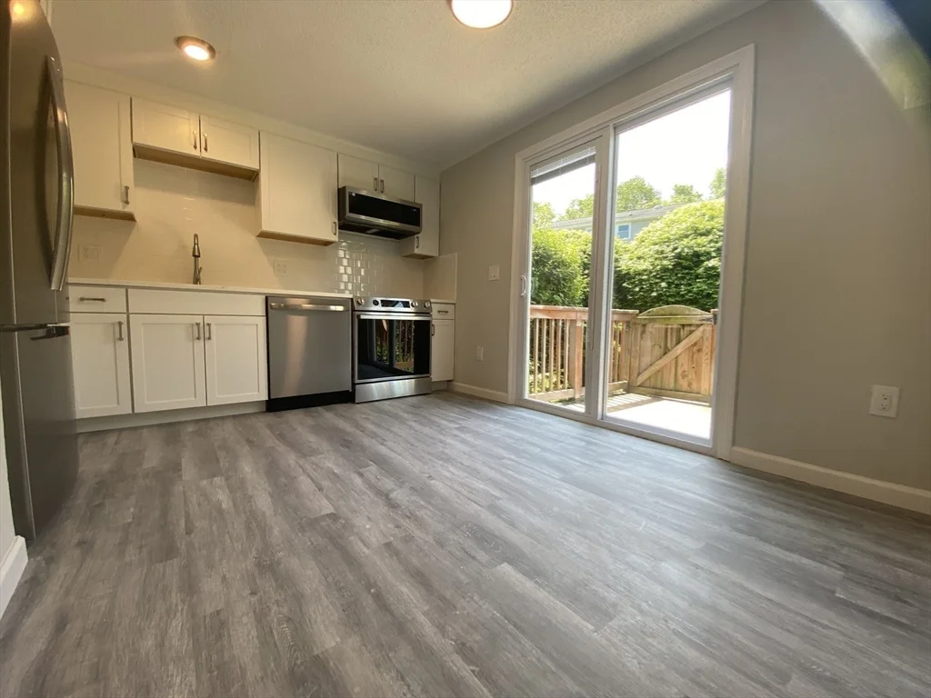 2 bed, 1 bath apartment for rent at 270 Sunderland Unit 11, Worcester — photo 6 of 40