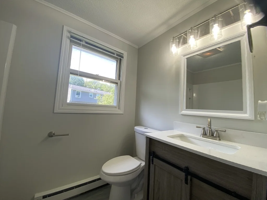 2 bed, 1 bath apartment for rent at 270 Sunderland Unit 11, Worcester — photo 32 of 40