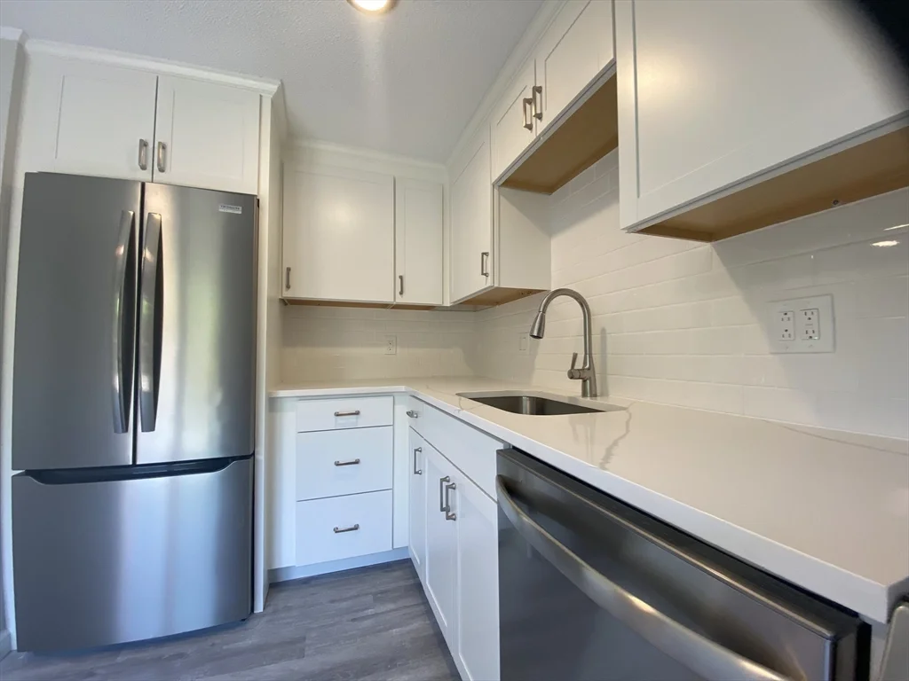 2 bed, 1 bath apartment for rent at 270 Sunderland Unit 11, Worcester — photo 9 of 40