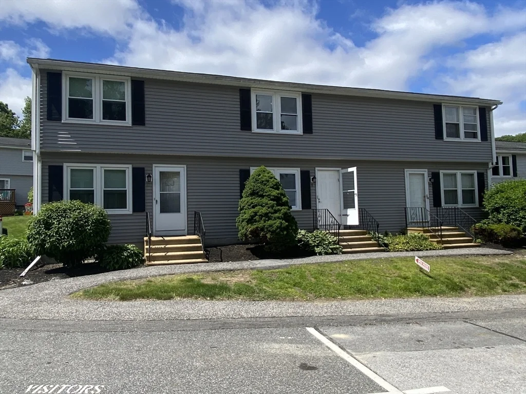 2 bed, 1 bath apartment for rent at 270 Sunderland Unit 11, Worcester — photo 2 of 40