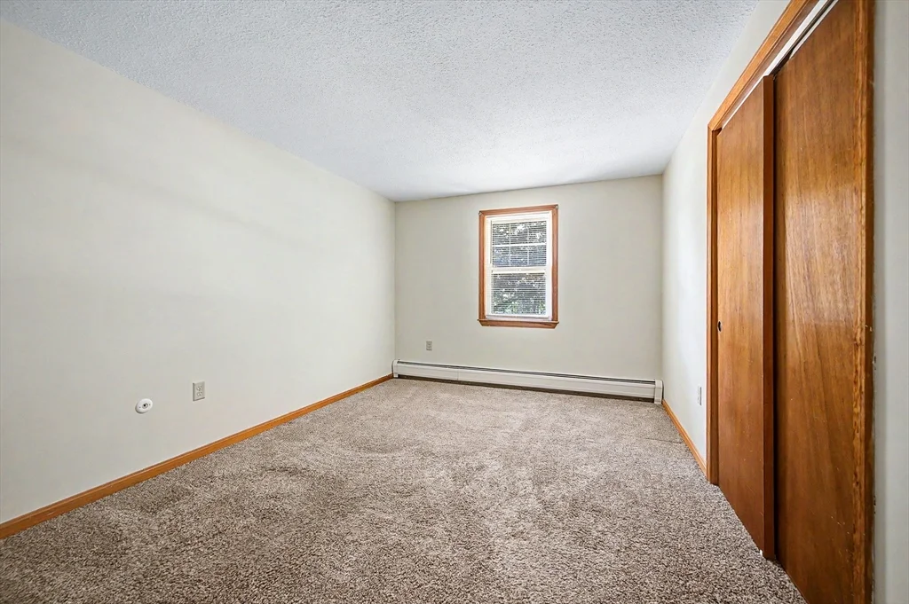 3 bed, 1 bath apartment for rent at 270 Wood St, Hopkinton — photo 14 of 25