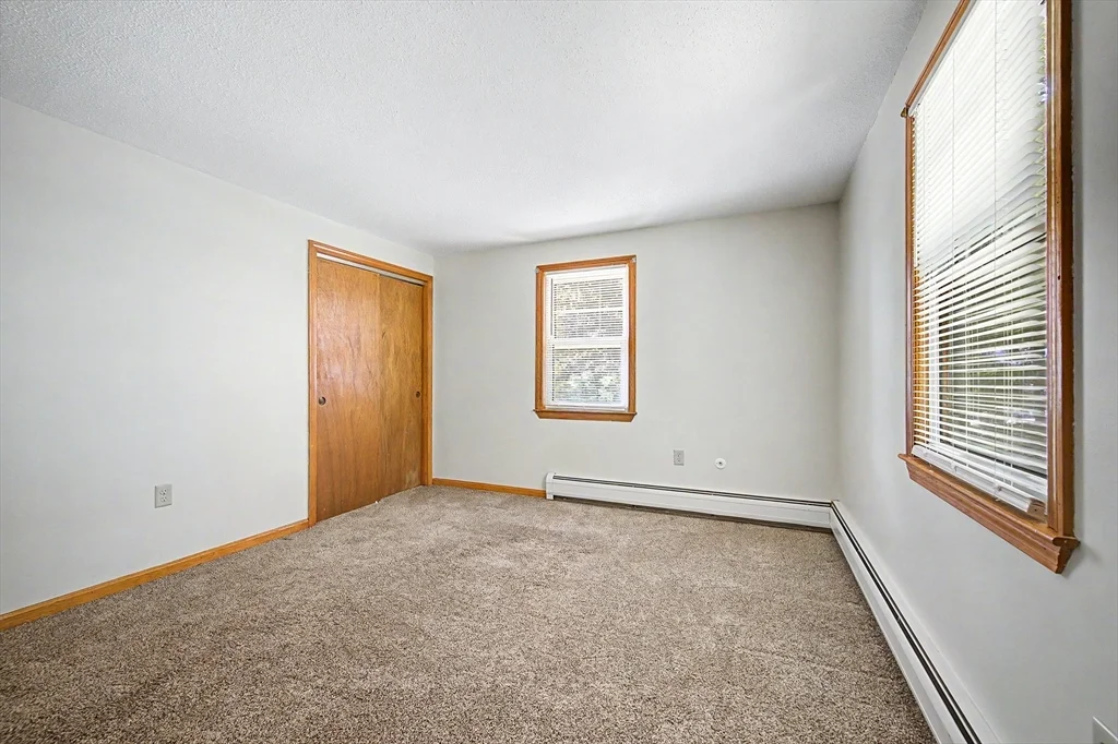 3 bed, 1 bath apartment for rent at 270 Wood St, Hopkinton — photo 13 of 25