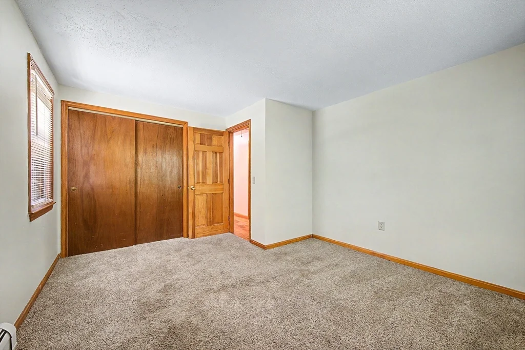 3 bed, 1 bath apartment for rent at 270 Wood St, Hopkinton — photo 15 of 25