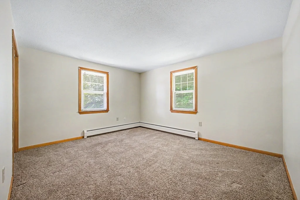 3 bed, 1 bath apartment for rent at 270 Wood St, Hopkinton — photo 11 of 25