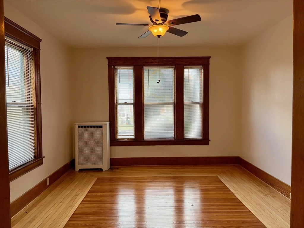 4 bed, 1 bath apartment for rent at 271-273 Pleasant St Unit 271, Holyoke — photo 2 of 17