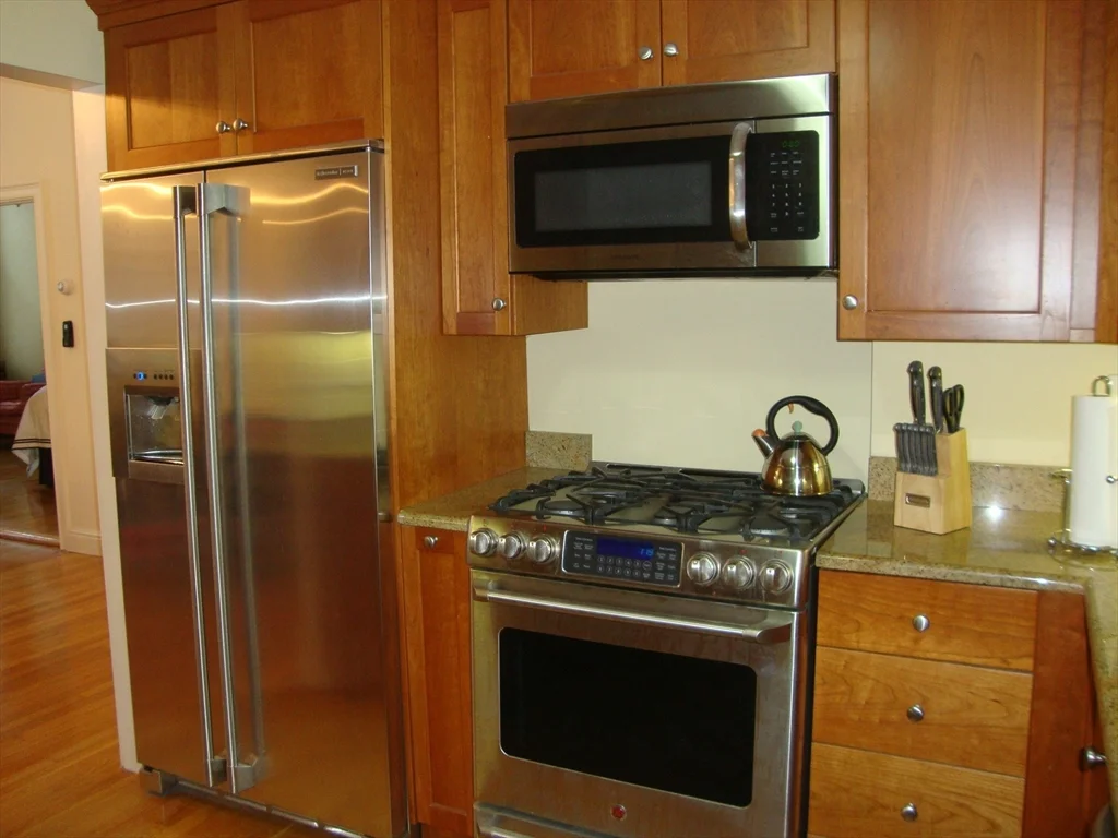 1 bed, 1 bath apartment for rent at 271 Beacon Unit 2, Back Bay — photo 6 of 9