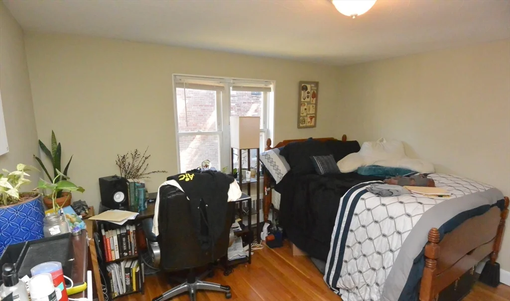 4 bed, 2 bath apartment for rent at 271 Corey Rd Unit 271, Brighton — photo 10 of 11