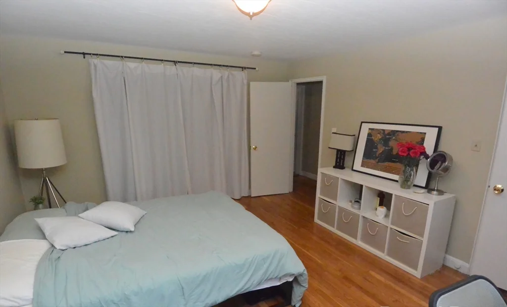 4 bed, 2 bath apartment for rent at 271 Corey Rd Unit 271, Brighton — photo 8 of 11