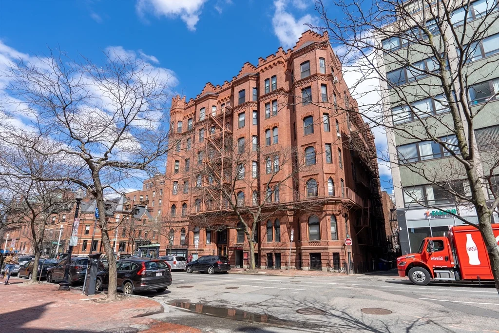 1 bed, 1 bath apartment for rent at 271 Dartmouth St Unit 1D, Back Bay — photo 11 of 12