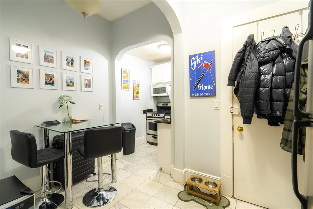 1 bed, 1 bath apartment for rent at 271 Dartmouth St Unit 1D, Back Bay — photo 6 of 12