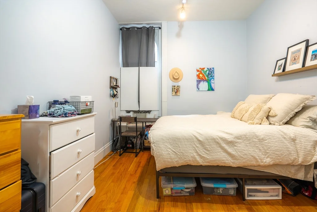 1 bed, 1 bath apartment for rent at 271 Dartmouth St Unit 1D, Back Bay — photo 3 of 12