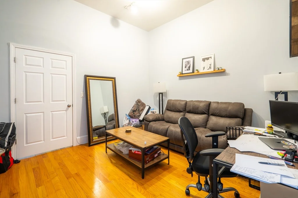 1 bed, 1 bath apartment for rent at 271 Dartmouth St Unit 1D, Back Bay — photo 2 of 12