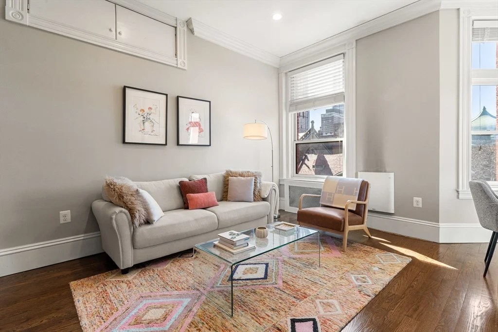 1 bed, 1 bath apartment for rent at 271 Dartmouth St Unit 2I, Back Bay — photo 2 of 20