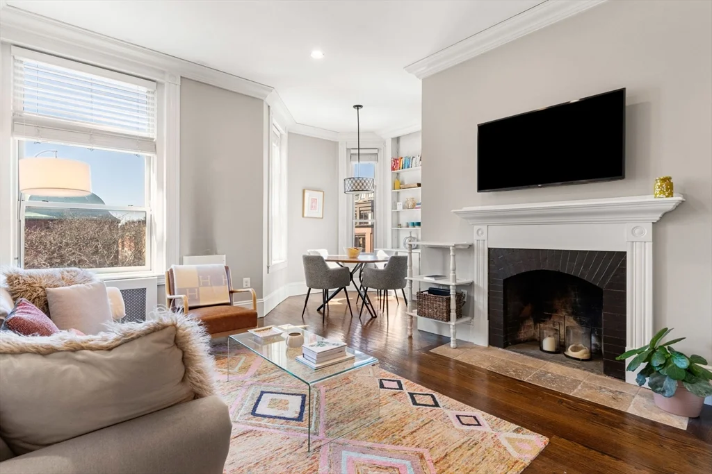 1 bed, 1 bath apartment for rent at 271 Dartmouth St Unit 2I, Back Bay — photo 1 of 20