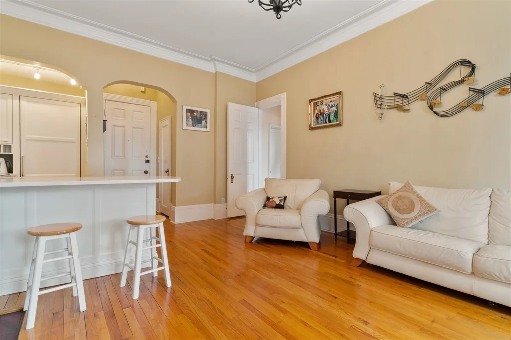 1 bed, 1 bath apartment for rent at 271 Dartmouth St Unit 3L, Back Bay — photo 7 of 14