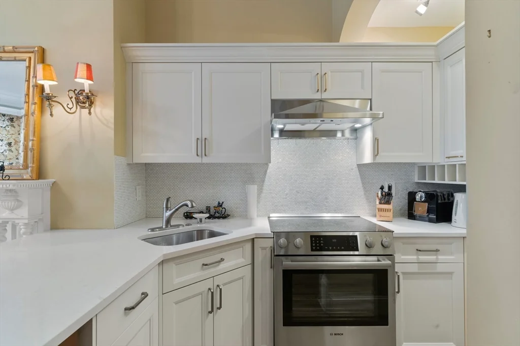 1 bed, 1 bath apartment for rent at 271 Dartmouth St Unit 3L, Back Bay — photo 3 of 14