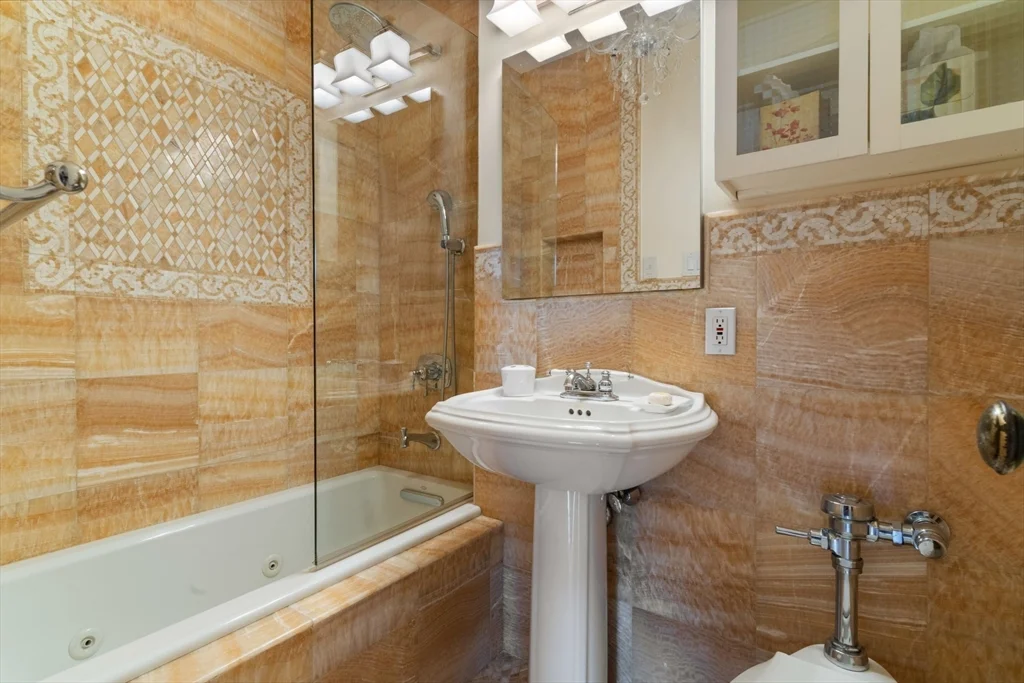 1 bed, 1 bath apartment for rent at 271 Dartmouth St Unit 3L, Back Bay — photo 11 of 14
