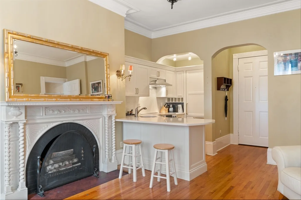 1 bed, 1 bath apartment for rent at 271 Dartmouth St Unit 3L, Back Bay — photo 5 of 14