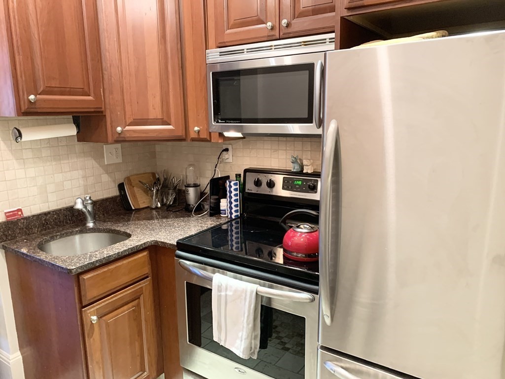 1 bed, 1 bath apartment for rent at 271 Dartmouth St Unit 4D, Back Bay — photo 9 of 18