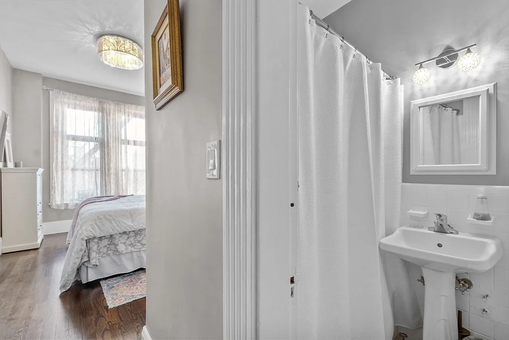 1 bed, 1 bath apartment for rent at 271 Dartmouth St Unit 4H, Back Bay — photo 19 of 40