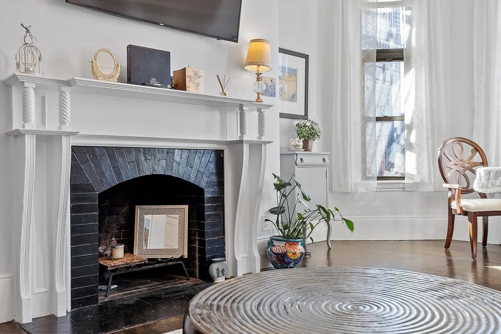 1 bed, 1 bath apartment for rent at 271 Dartmouth St Unit 4H, Back Bay — photo 2 of 40