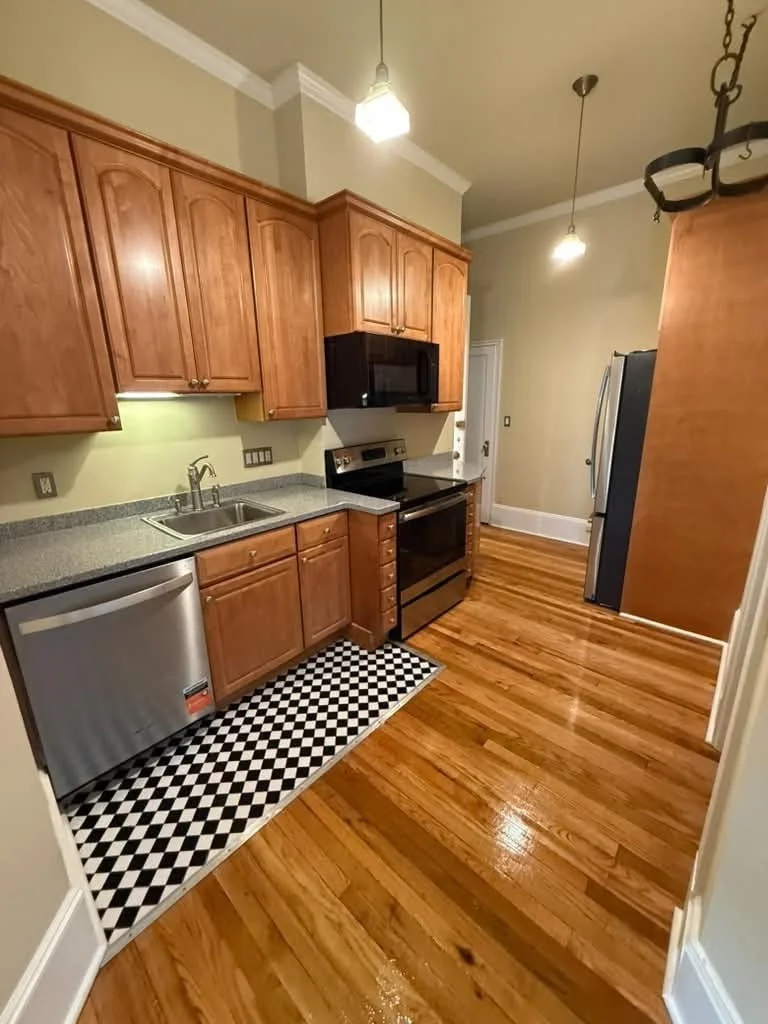 1 bed, 1 bath apartment for rent at 271 Dartmouth St Unit 5F, Back Bay — photo 1 of 6
