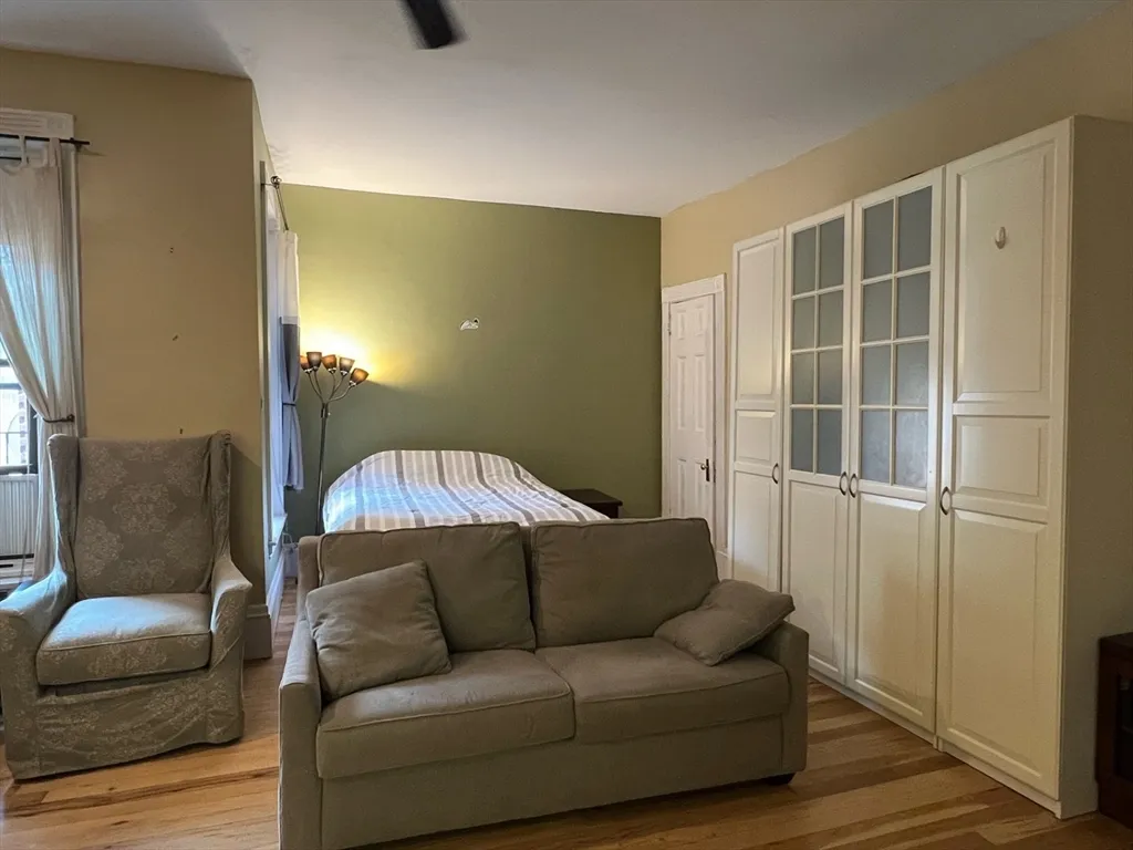 Studio bed, 1 bath apartment for rent at 271 Dartmouth St Unit 6B, Back Bay — photo 6 of 18