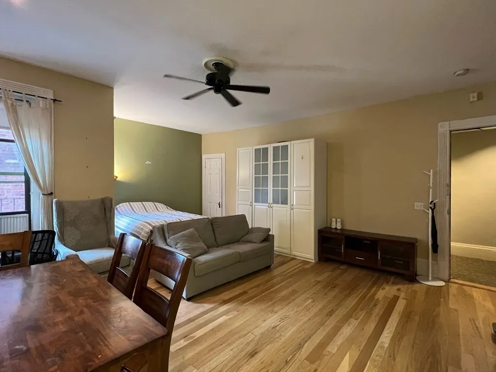 Studio bed, 1 bath apartment for rent at 271 Dartmouth St Unit 6B, Back Bay — photo 3 of 18