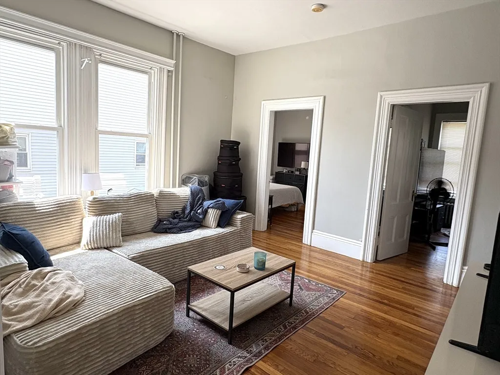 3 bed, 1.5 bath apartment for rent at 271 Highland Ave Unit 1, Powder House Square — photo 2 of 14